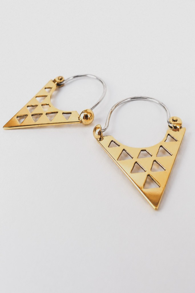 Argolla canaria pintadera triangular | Dorado